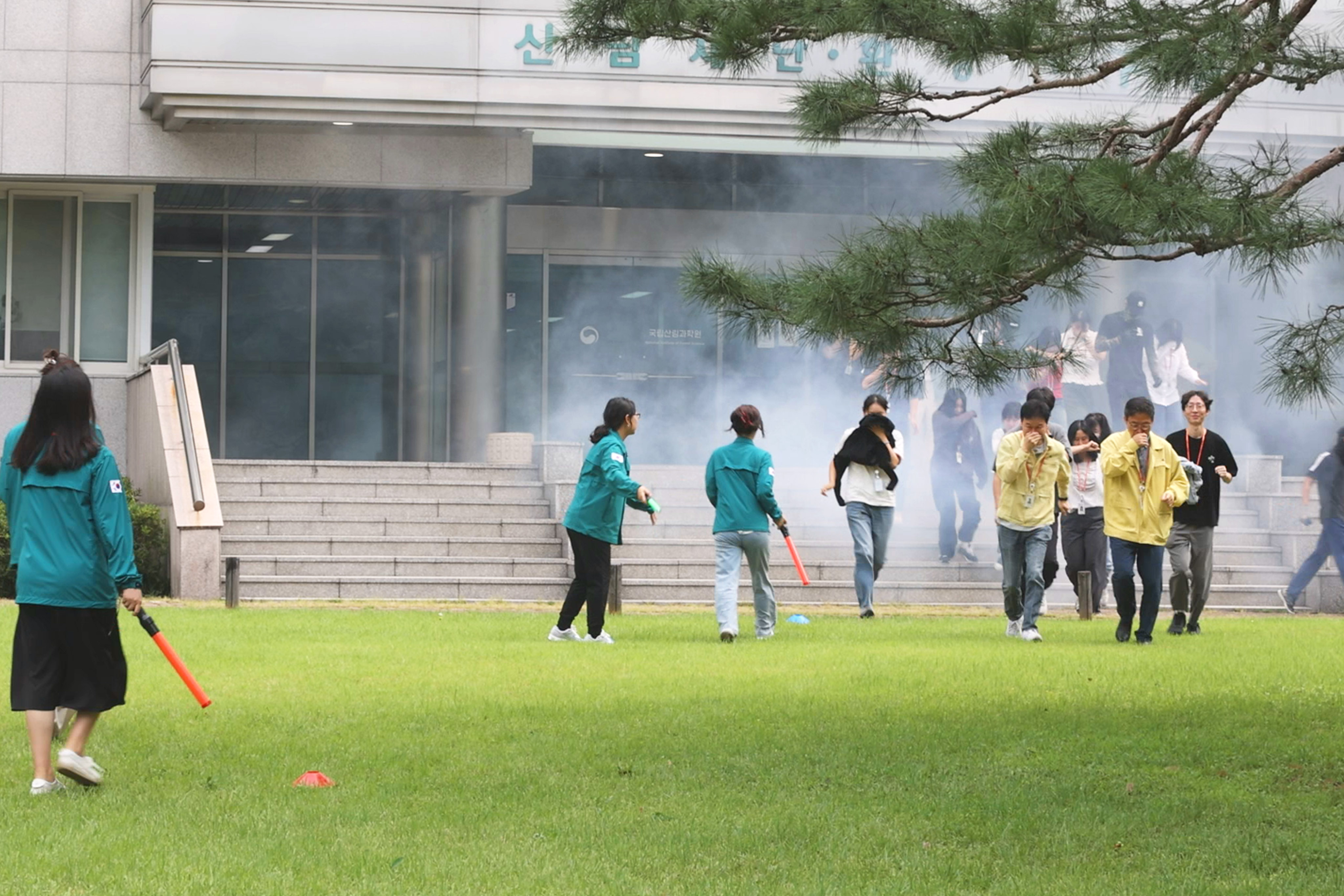 국립산림과학원, ‘2026 을지연습’ 실시 - 무인기 테러·사이버 공격 등 복합 위협 대응 및 군·경 연계 실전 대응력 강화 이미지2