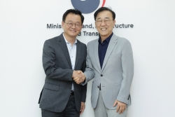 1. 민경선 고양특례시장, 국토교통부 장관 만나 지역 현안 해결 건의 (2).jpg