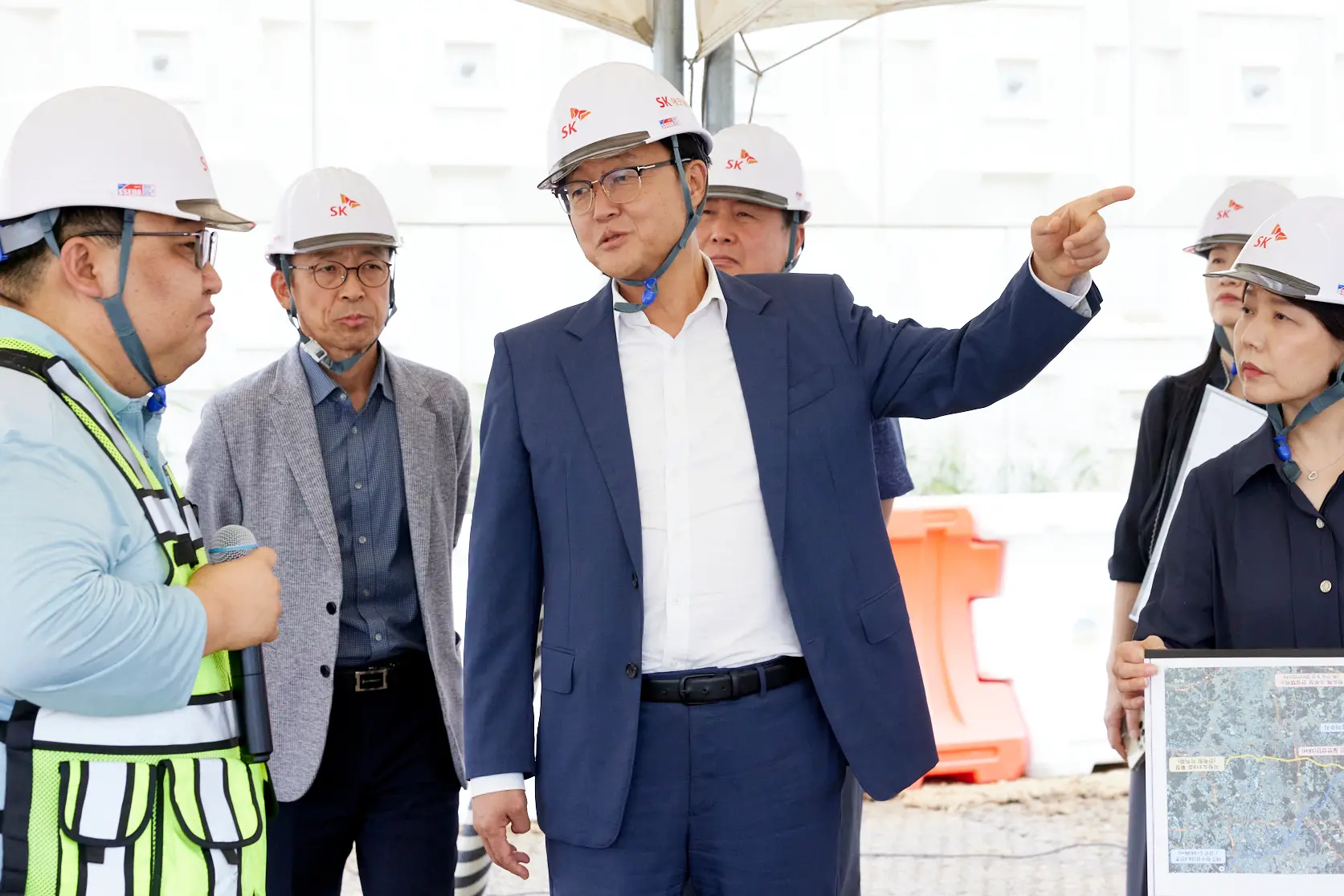 주형철 부지사, 용인 반도체클러스터 일반산업단지 현장 찾아 조성 상황 점검. 용수 공급과 방류수 저감 방안 등 논의