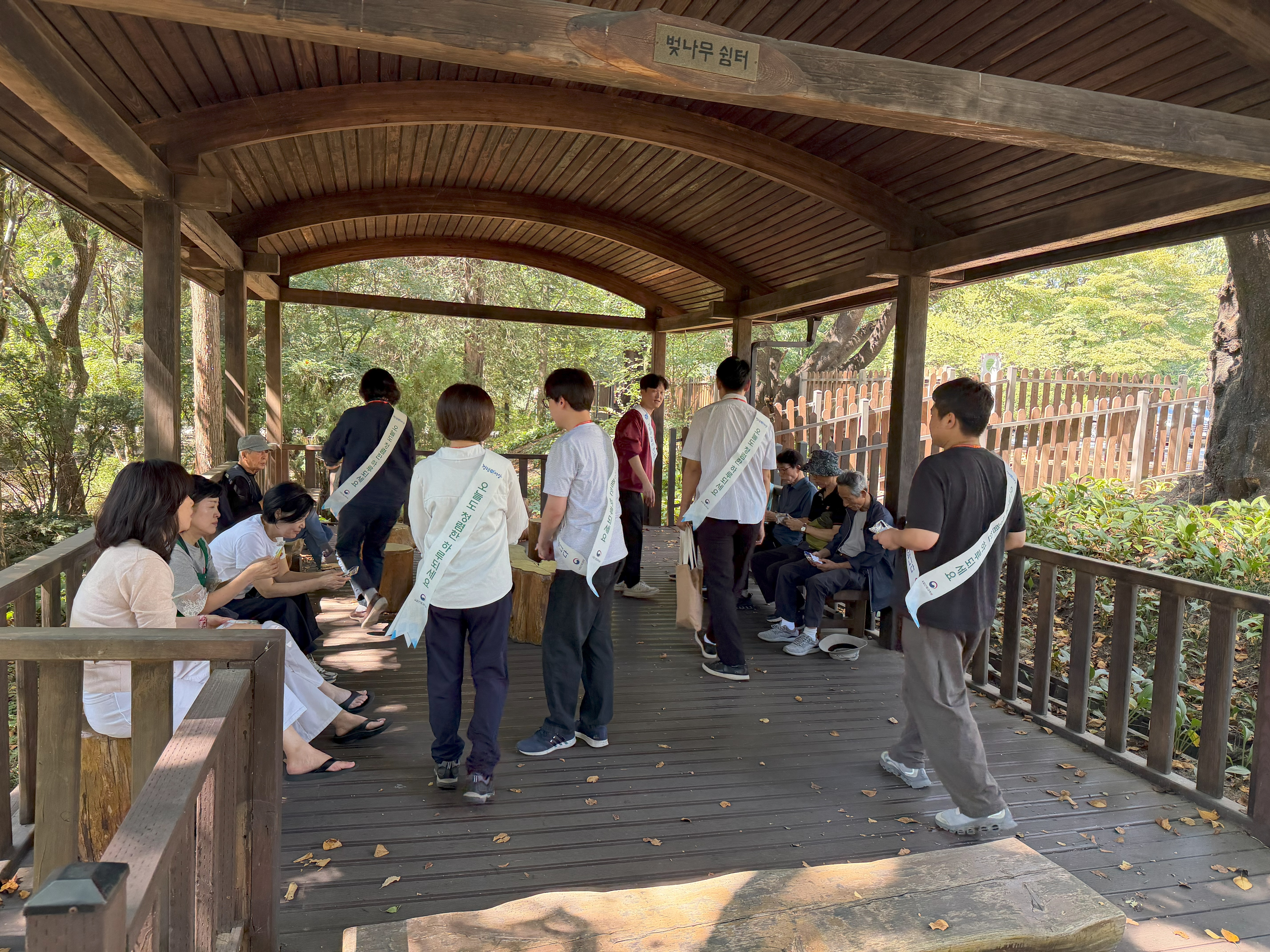 올곧은 숲에서 다진 청렴한 다짐 - 국립산림과학원, 홍릉숲 방문객 대상 청렴·반부패 실천 캠페인 진행 이미지3