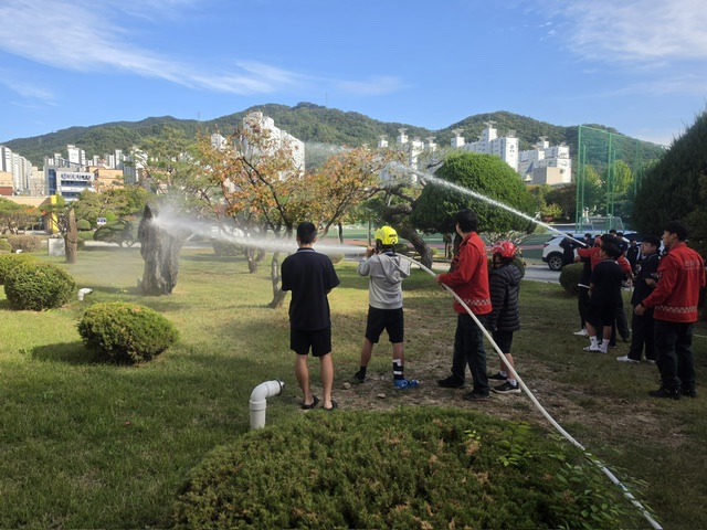 충주국유림관리소, 중학생 대상 산불예방·산림분야 진로체험 운영 이미지3