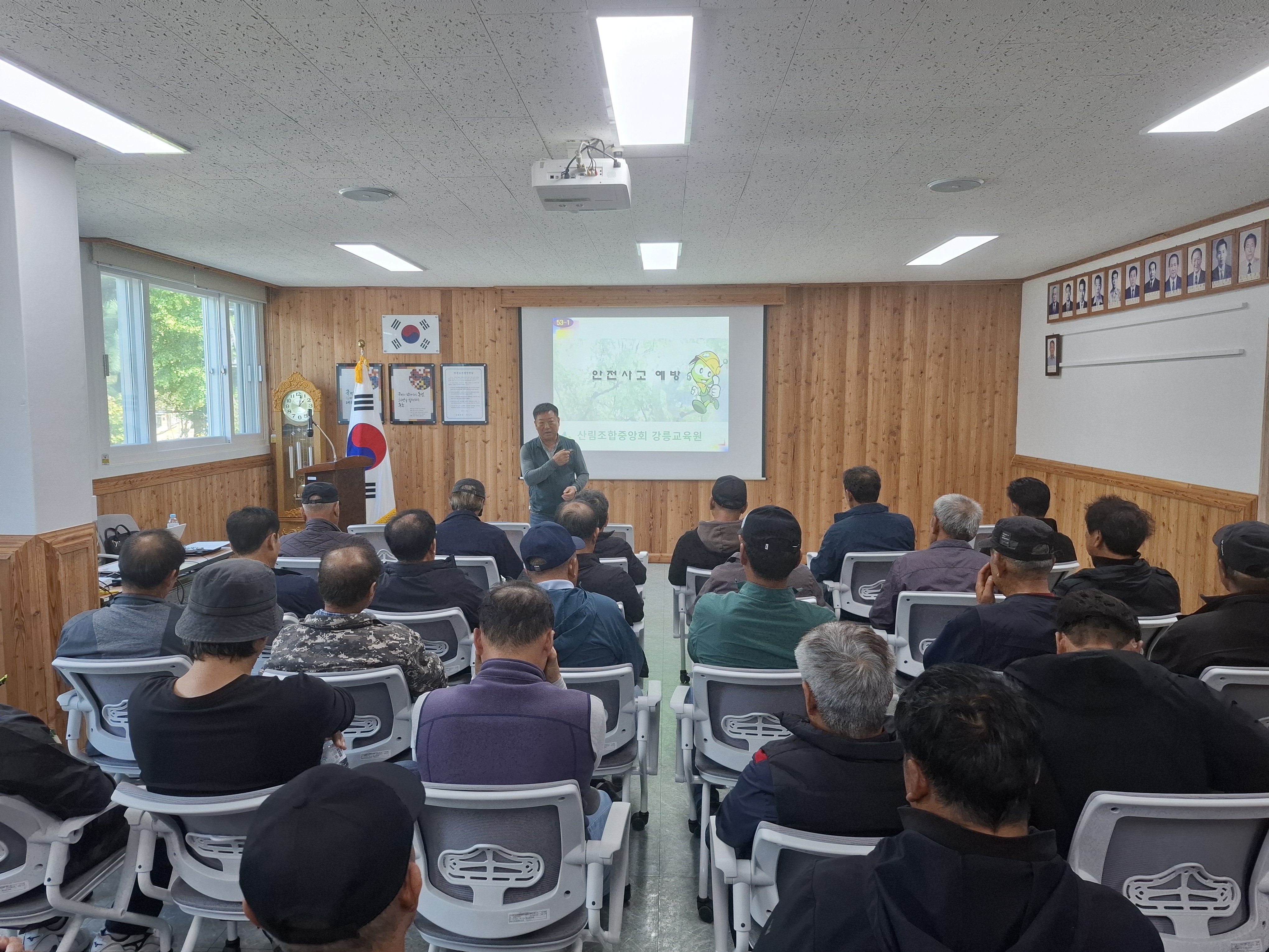 북부지방산림청, 벌목작업 현장 안전사고 예방교육 실시 이미지2
