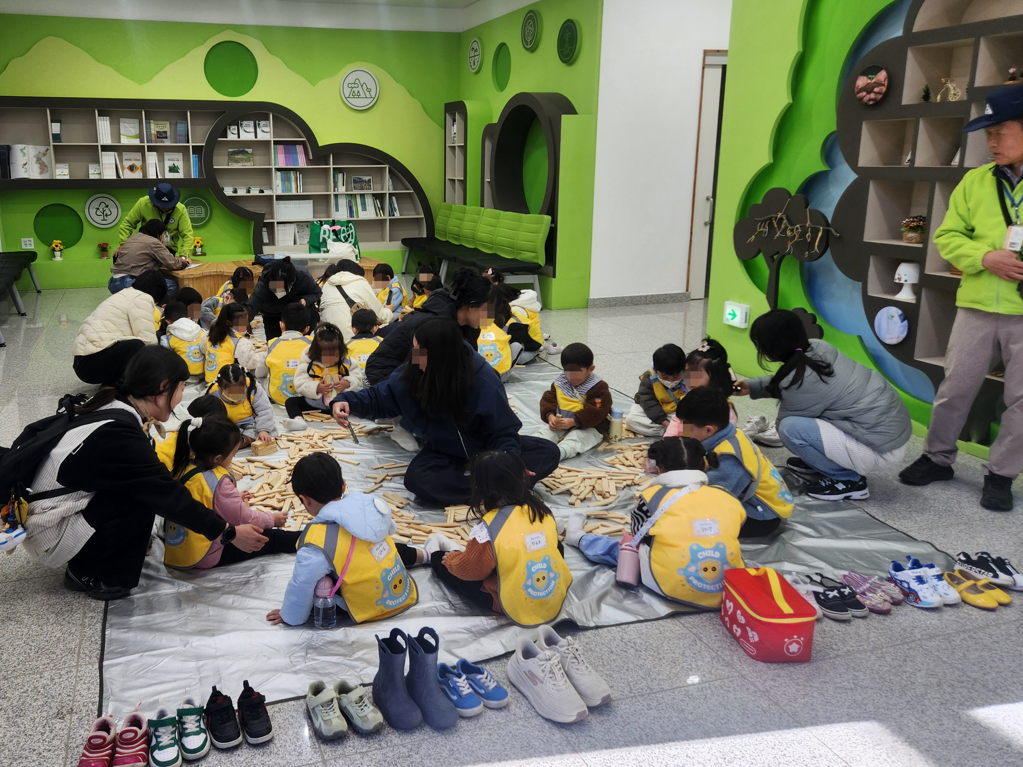 북부지방산림청 철원남북산림협력센터, 어린이 묘목 이식 체험 프로그램 운영 이미지3