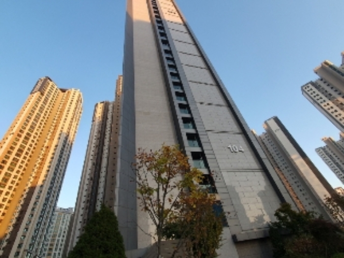 화성시 영천동 동탄역대방디엠시티더센텀 오피스텔 경매 물건 사진