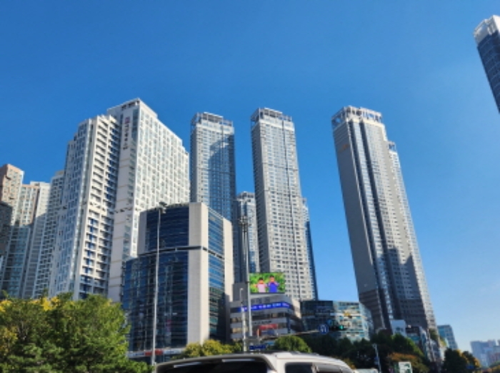 수성구 범어동 두산위브더제니스 아파트 경매 물건 사진